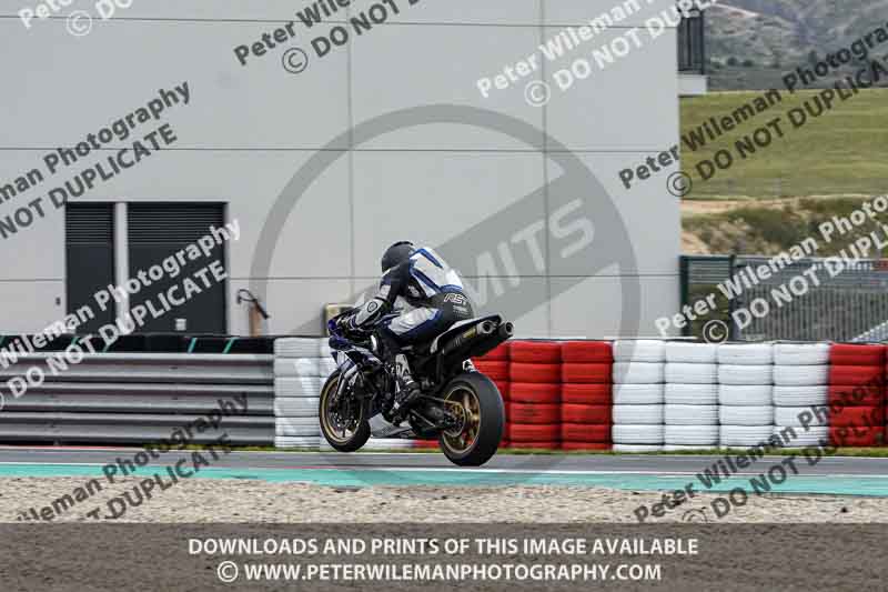 cadwell no limits trackday;cadwell park;cadwell park photographs;cadwell trackday photographs;enduro digital images;event digital images;eventdigitalimages;navarra;no limits trackdays;peter wileman photography;racing digital images;trackday digital images;trackday photos